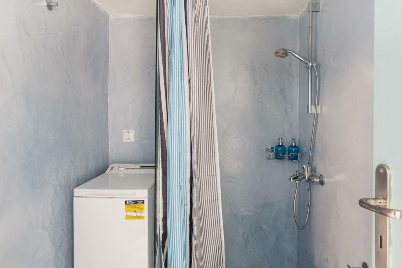Stylish City-Break 1Bdr Cozy Refurbished Apartment เอเธนส์ ภายนอก รูปภาพ