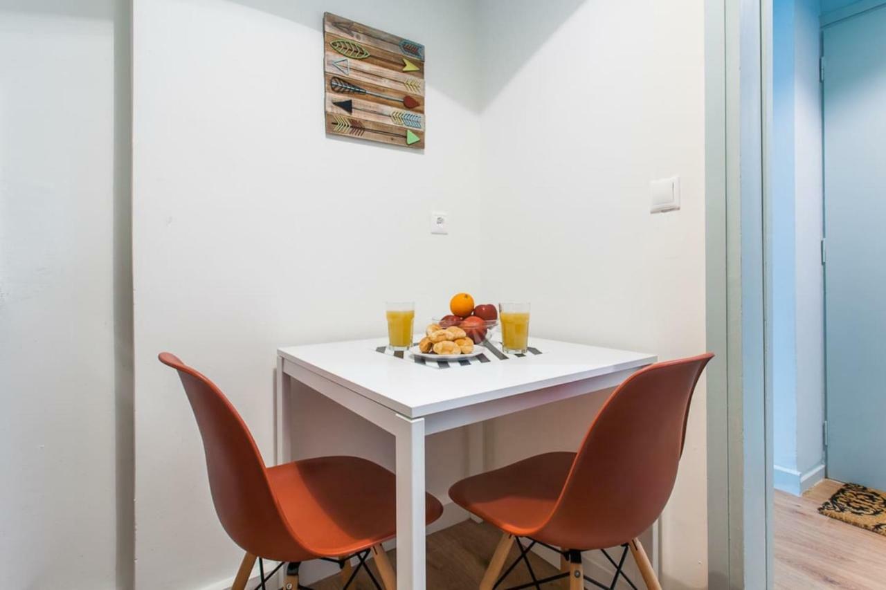 Stylish City-Break 1Bdr Cozy Refurbished Apartment เอเธนส์ ภายนอก รูปภาพ
